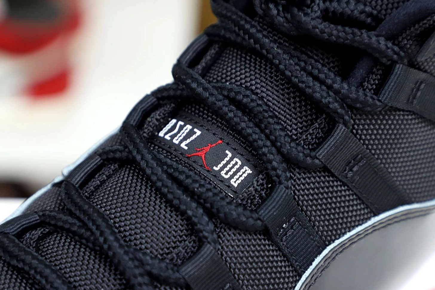 11 RETRO AIR 'BRED' 2019 JORDAN 0928